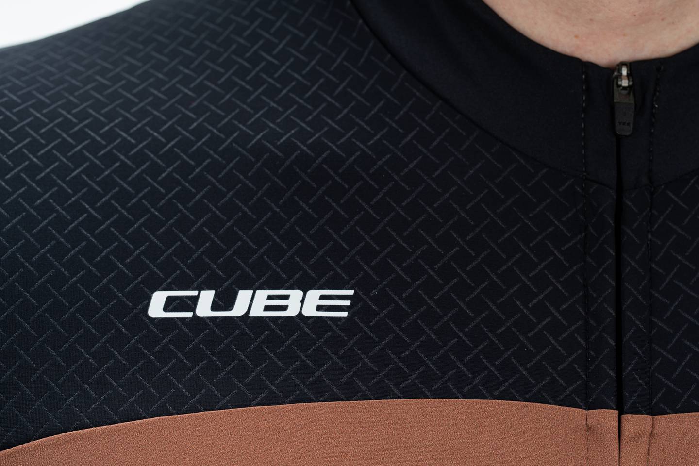 Jersey para ciclismo CUBE Blackline S/S para caballero / Black Brown